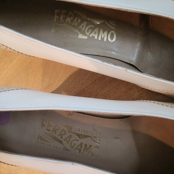 Salvatore Ferragamo Womens Low Pump Heel Square Toe Leather White Beige Size 10B - Picture 9 of 12